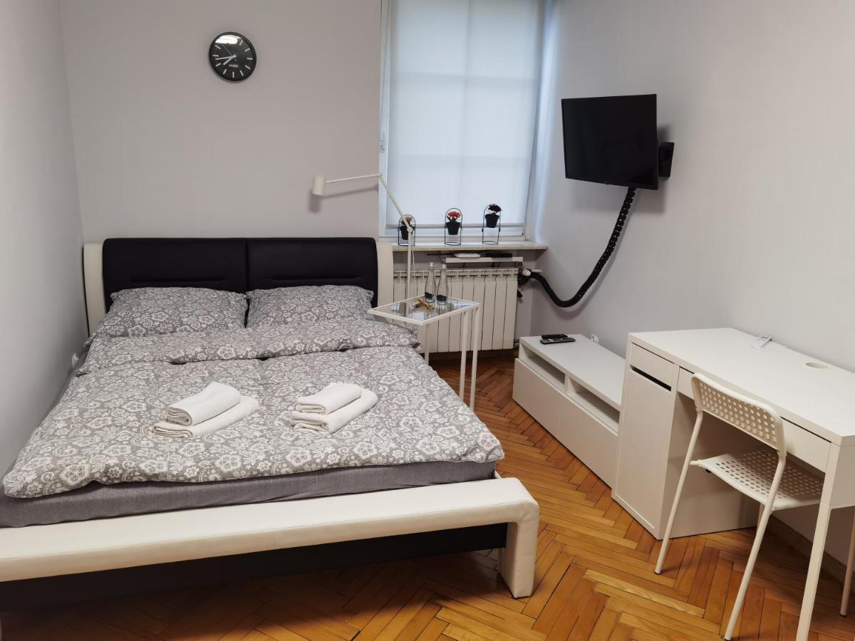 Apartament Przy Rynku Gliwice Bagian luar foto