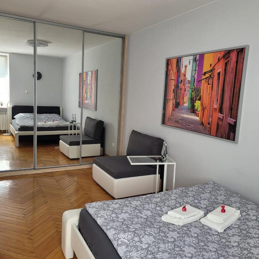 Apartament Przy Rynku Gliwice Bagian luar foto